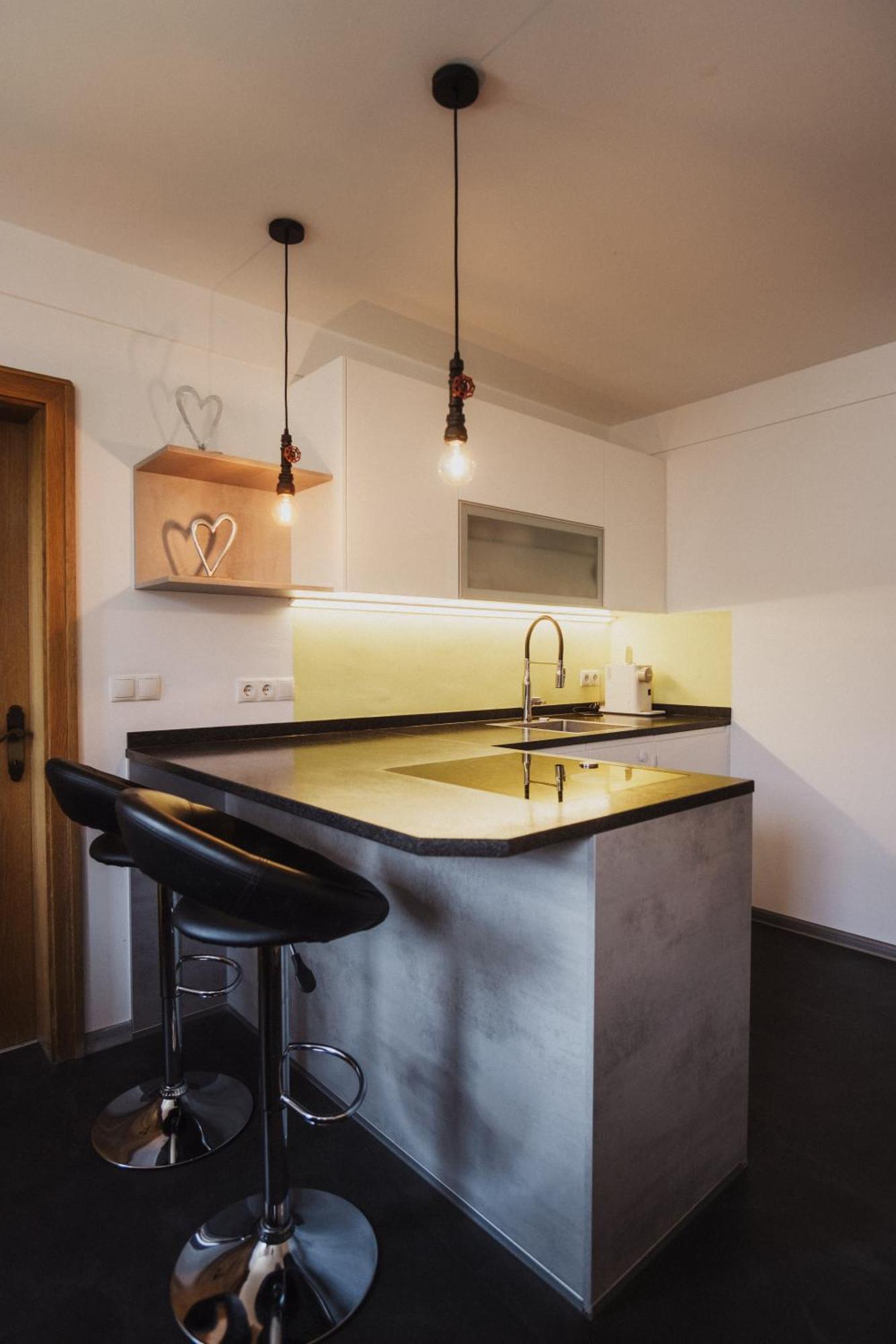 Toellhof Studio Stube Μπρεσανόνε Εξωτερικό φωτογραφία